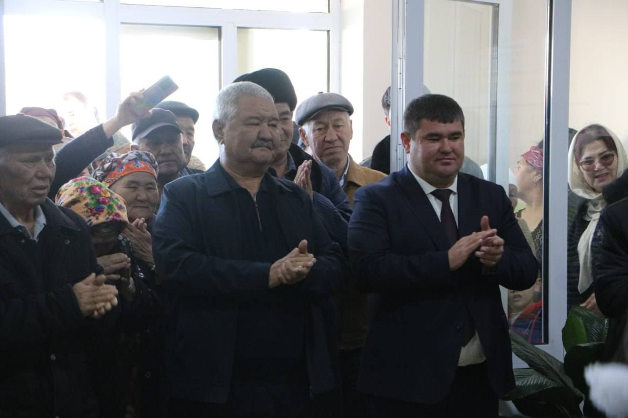 Qo‘ng‘irot tumanida yangi maktab foydalanishga topshirildi