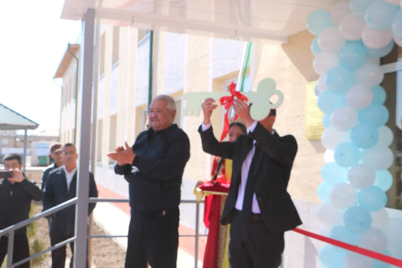 Qo‘ng‘irot tumanida yangi maktab foydalanishga topshirildi