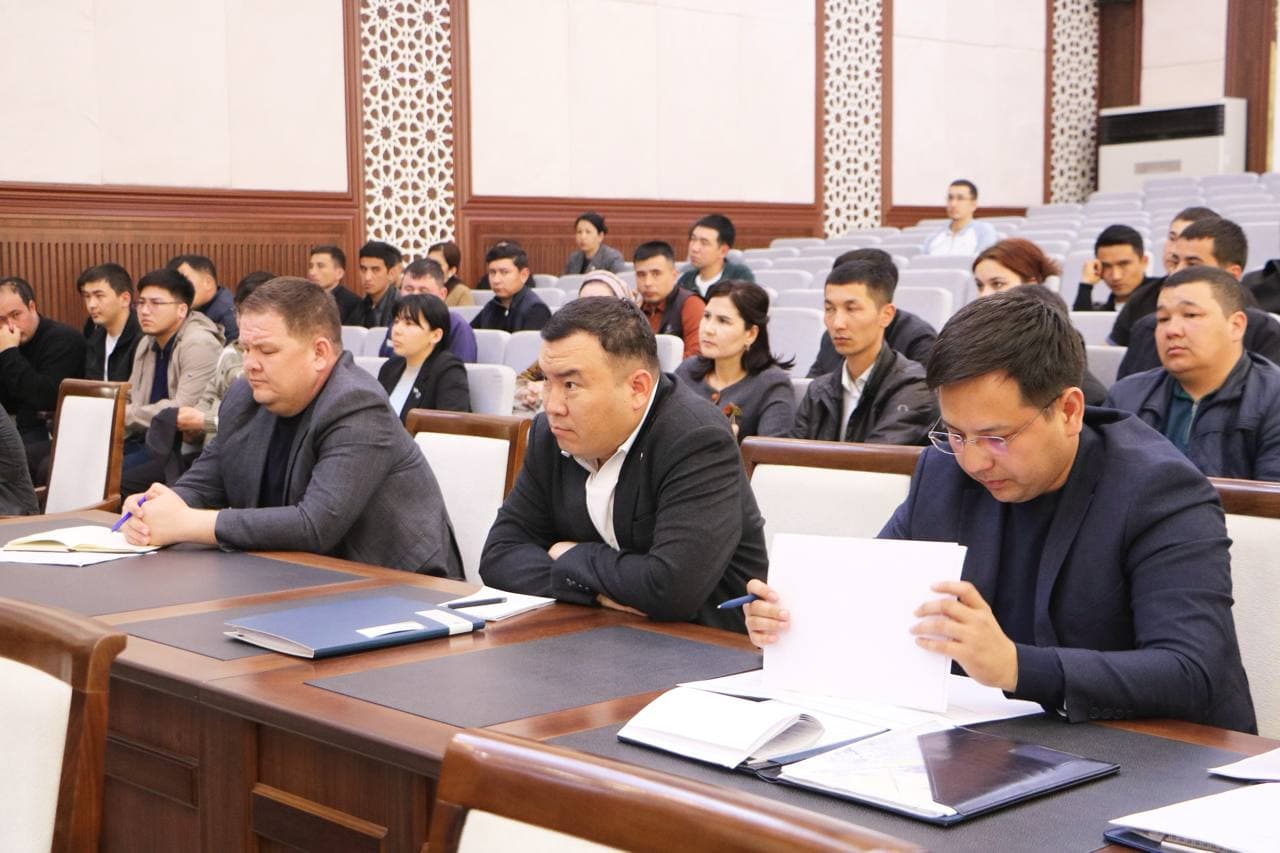 Qo‘ng‘irot tumani hokimining "Yosh tadbirkorlar" bilan uchrashuvi bo‘lib o‘tdi