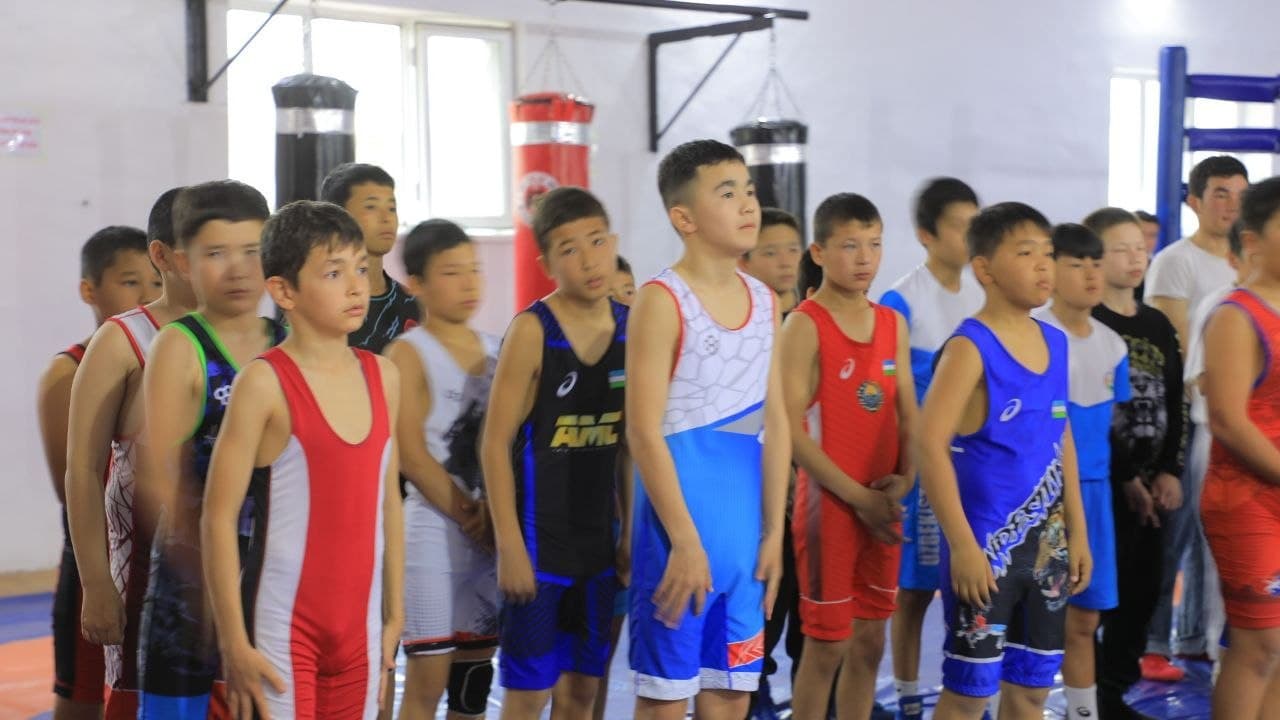 "Yangi O‘zbekiston Olimpiya cho‘qqilari," ya’ni "Prezident Olimpiadasi" sport musobaqalarining Qo‘ng‘irot tumani hokimi olimpiadasi bosqichi davom etmoqda