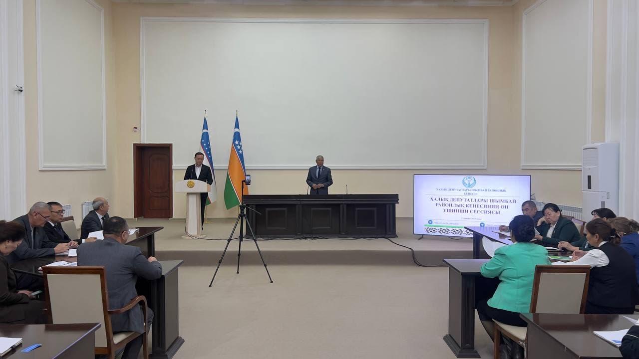 Bugun Chimboy tumani hokimligining majlislar zalida Xalq deputatlari Chimboy tumani Kengashining navbatdagi 13- sessiyasi bo‘lib o‘tdi.