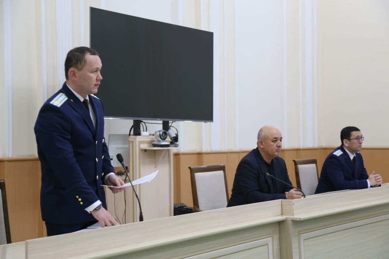 To‘rtko‘l tumani hokimligining katta majlislar zalida tuman huquqni muhofaza qilish organlari muvofiqlashtiruvchi kengashining yig‘ilishi bo‘lib o‘tdi