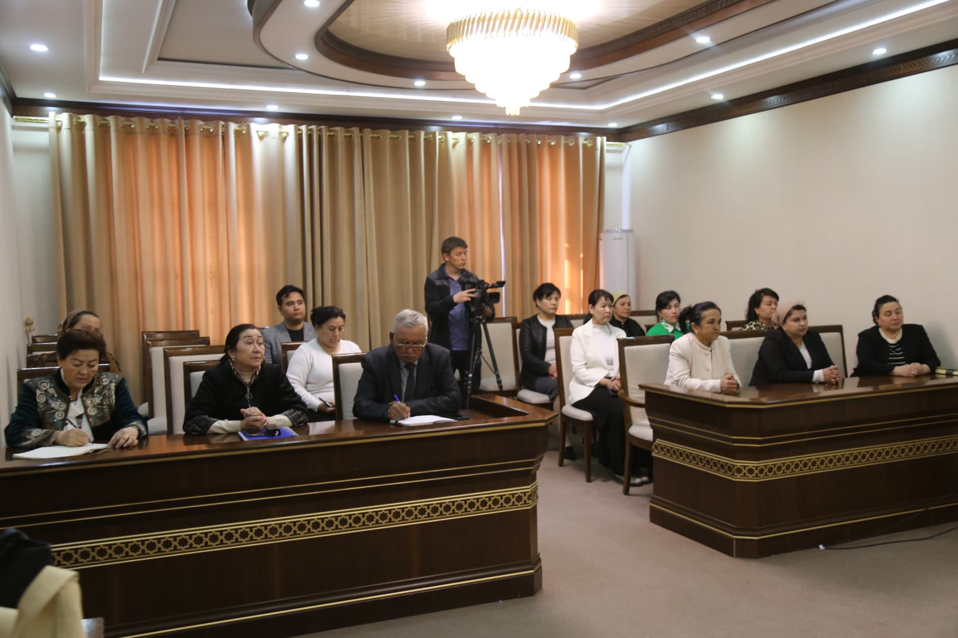 "Тадбиркор - юртга мададкор: Тадбиркор аёлларга яратилаётган имкониятлар ва натижалар"