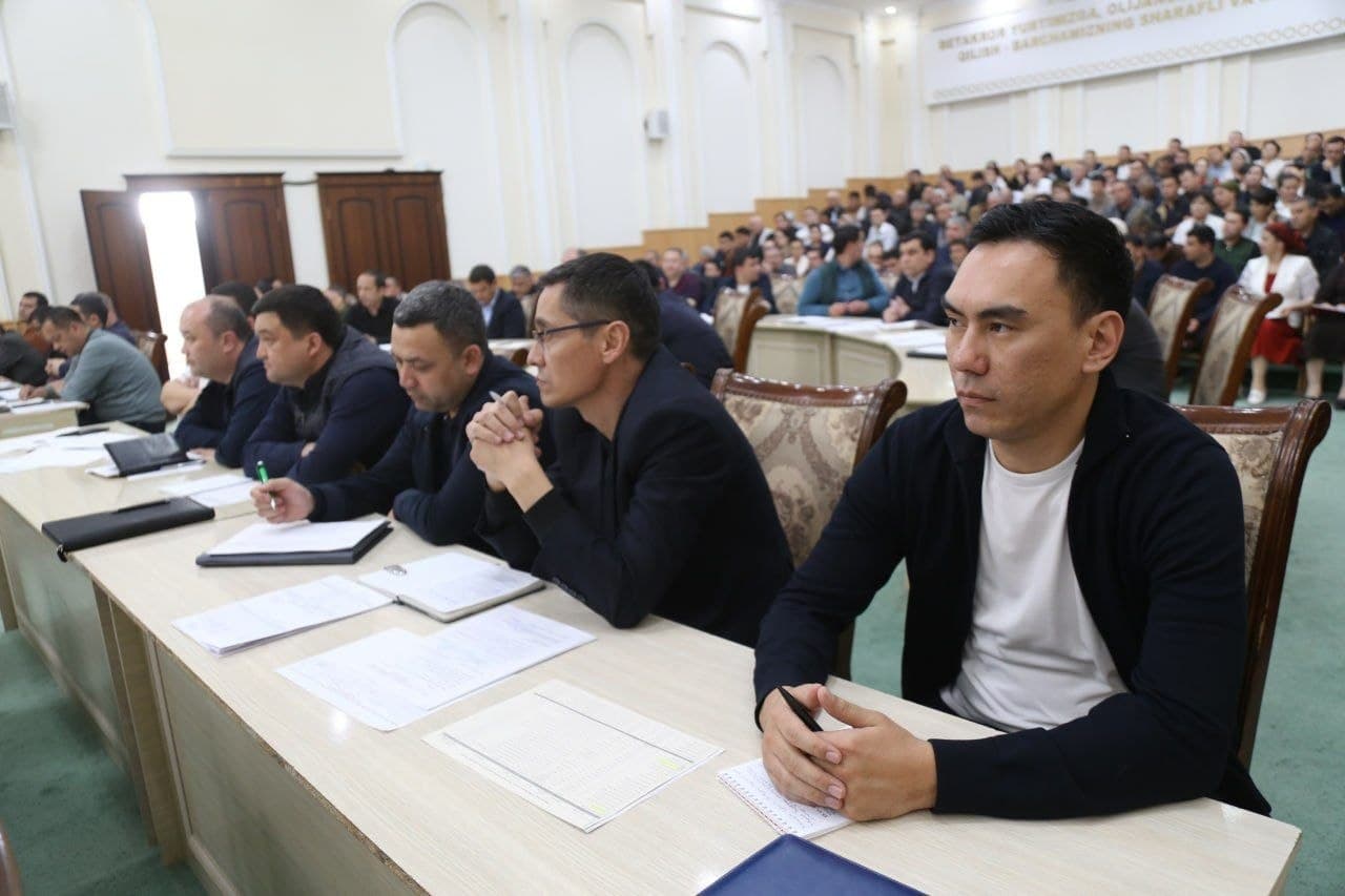 Toʻrtkoʻl tumani hokimligida tumanda kambagʻallikni qisqartirish borasida amalga oshirilayotgan va rejalashtirilgan ustuvor vazifalarga bagʻishlangan kengaytirilgan yigʻilish boʻlib oʻtdi