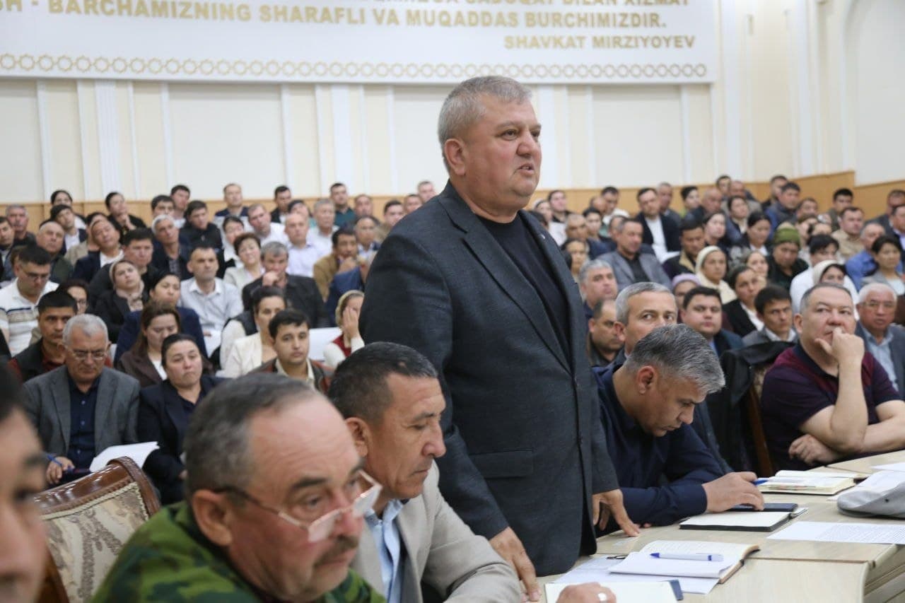 Toʻrtkoʻl tumani hokimligida tumanda kambagʻallikni qisqartirish borasida amalga oshirilayotgan va rejalashtirilgan ustuvor vazifalarga bagʻishlangan kengaytirilgan yigʻilish boʻlib oʻtdi