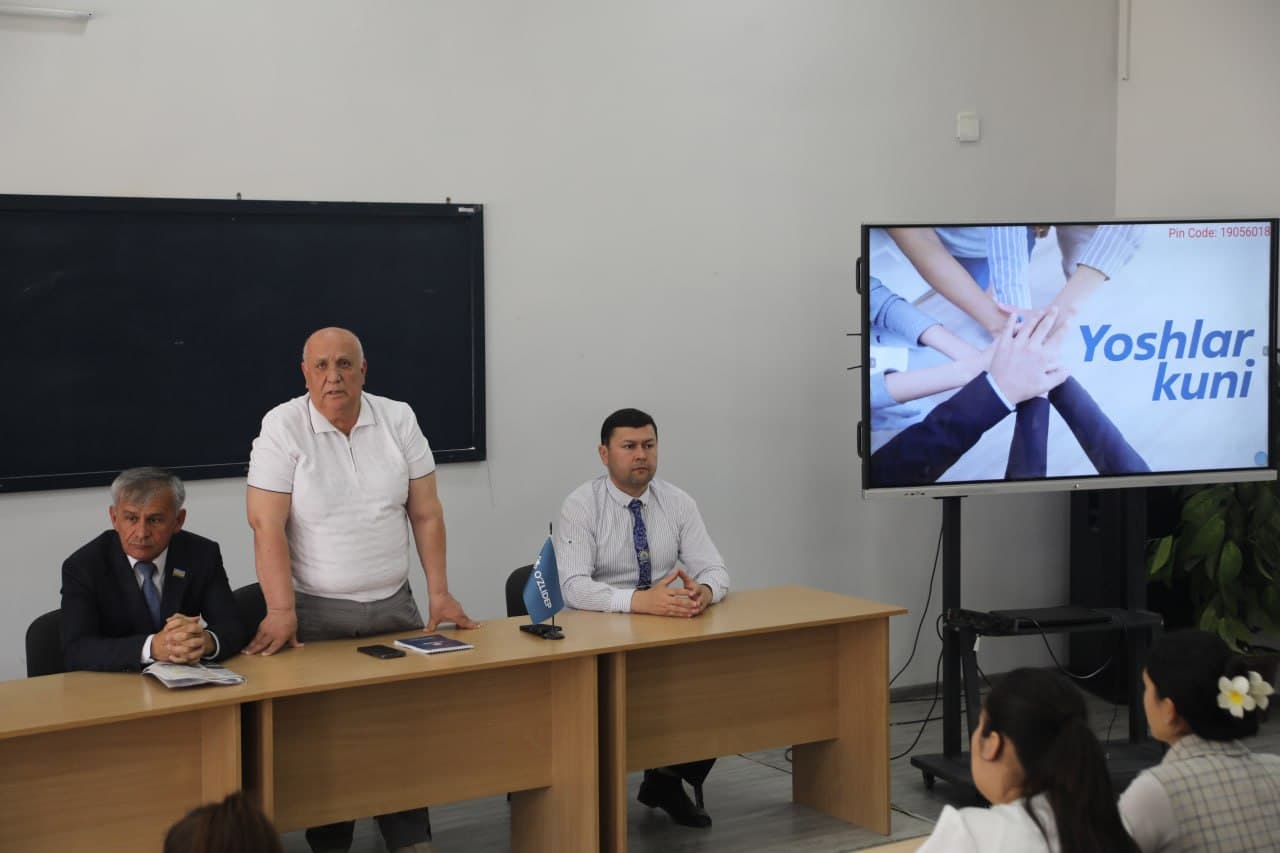 Yoshlar kuni munosabati bilan TDIU To‘rtko‘l fakultetida mazmunli va ochiq muloqot ruhidagi uchrashuv bo‘lib o‘tdi!