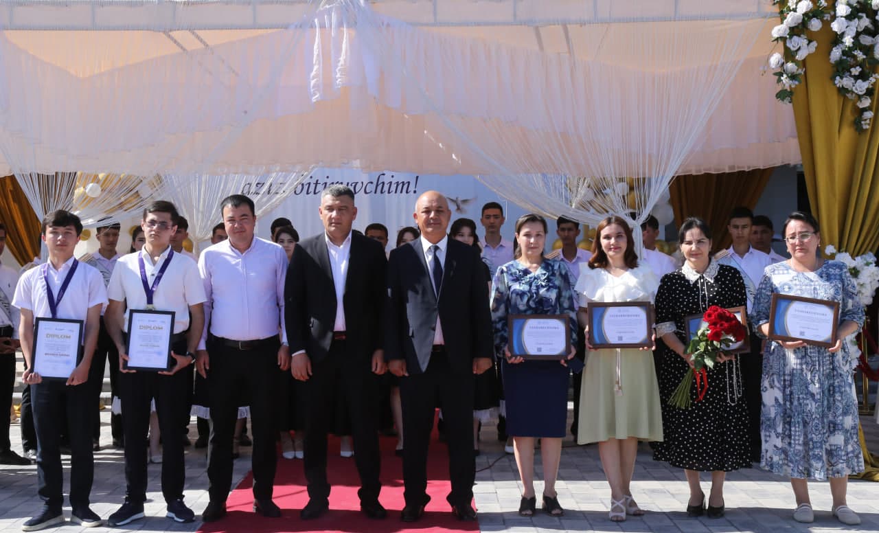 Tórtkúl rayonında "Sońǵı qońıraw" ilajları kóterińki ruwxta bolıp ótti