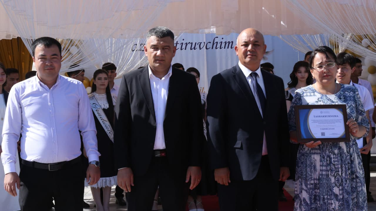 Tórtkúl rayonında "Sońǵı qońıraw" ilajları kóterińki ruwxta bolıp ótti
