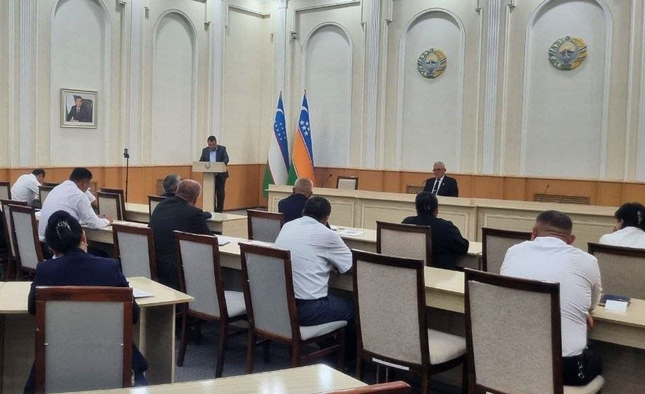 XALIQ DEPUTATLARI TÓRTKÚL RAYONLIQ KEŃESINIŃ GEZEKTEGI 29-SESSIYASI BOLIP ÓTTI