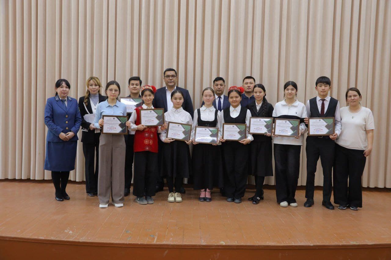 На высоком уровне организован Каракалпакский республиканский этап конкурса "Налоговые знания - молодому поколению"