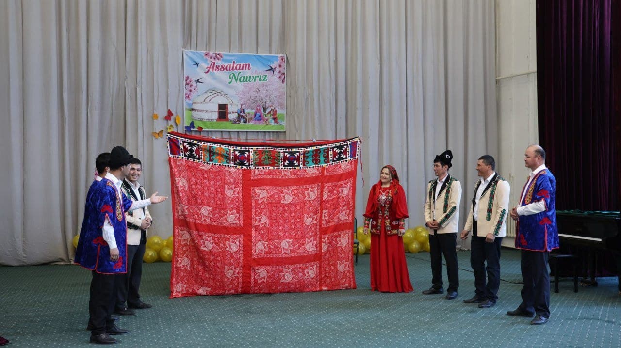 В Шуманайском районе состоялась встреча, направленная на поддержку молодых семей и повышение активности женщин