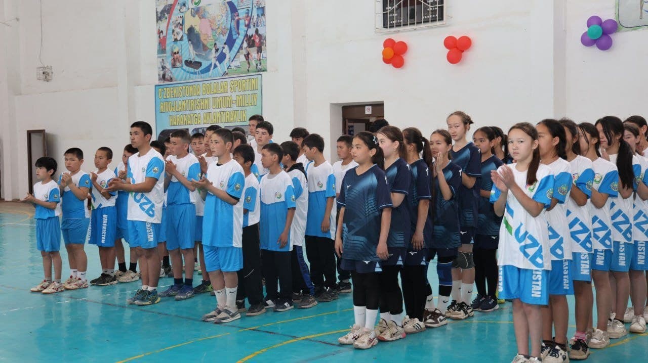 В Шуманае прошли соревнования по волейболу