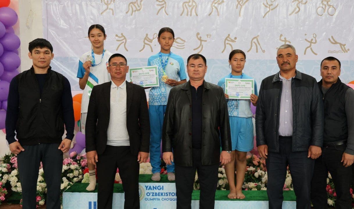 В Шуманае прошли соревнования по волейболу