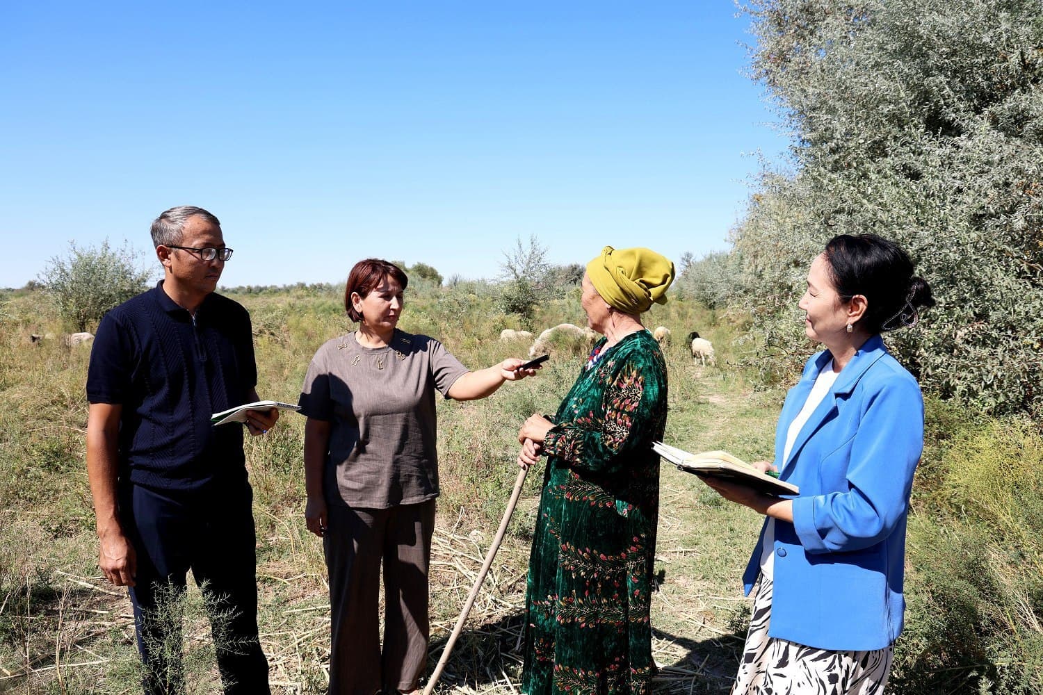 Shomanayda mikrojoybarlar jumısı menen tanısıw maqsetinde press-tur shólkemlestirildi