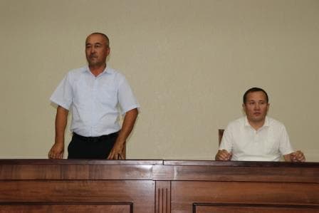 Мектеп питкериўшилерине алтын ҳәм гүмис медаллар тапсырылды.