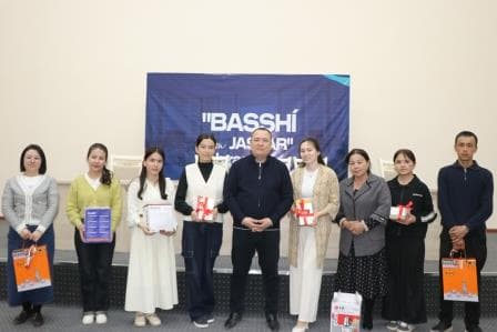 Bugun tuman hokimi kitobxon yoshlar bilan ochiq muloqot qildi.