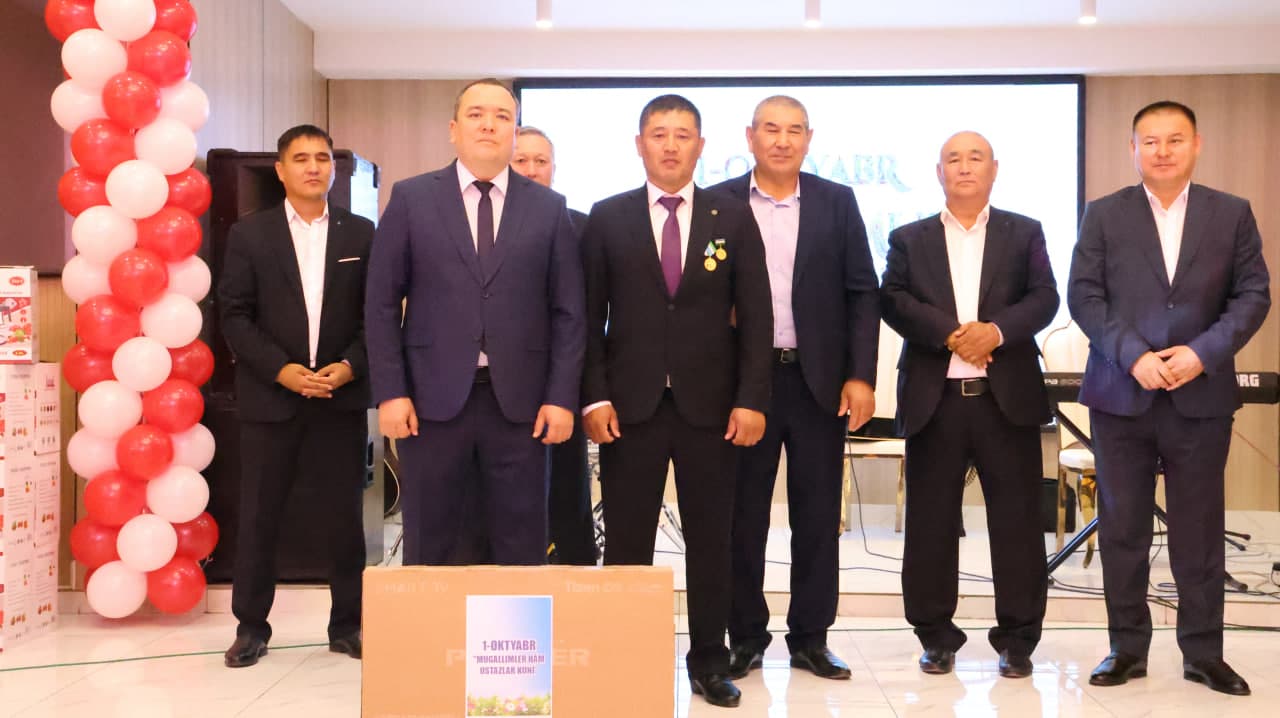 Tumanda "O‘qituvchi va murabbiylar" bayrami keng nishonlandi
