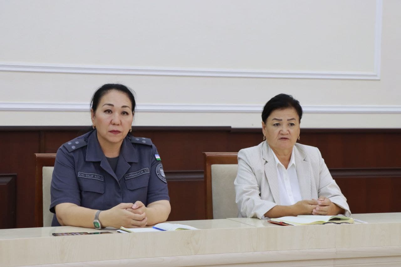 Bo‘zatov tumanida "Inson qadri uchun" tamoyili asosida faol ayollar va nuroniy onaxonlar bilan uchrashuv o‘tkazildi.