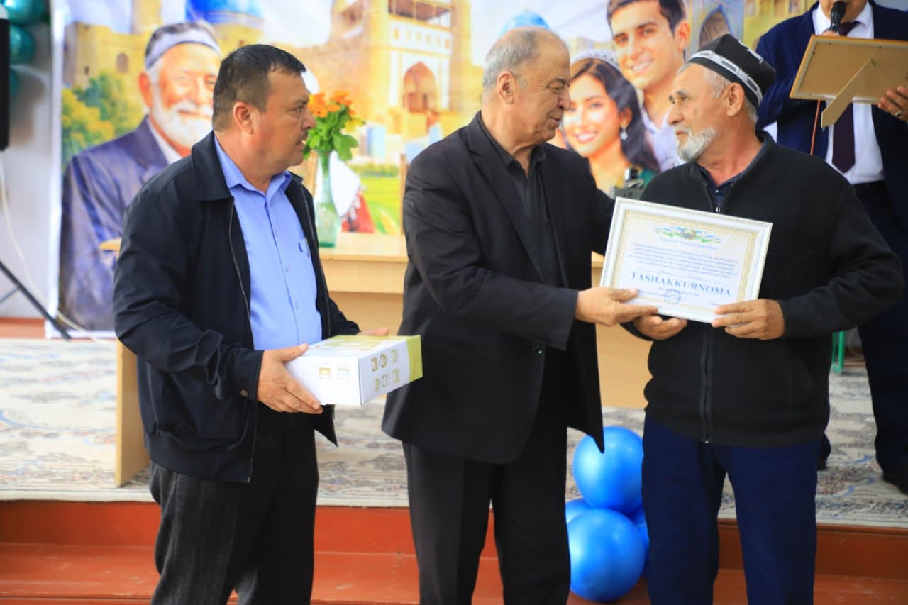 Vobkentda “Yagona Vatan, yagona xalq bo‘lib, yangi hayot va kelajak yaratamiz!” shiori ostida bayram shukuhi ostida ma'rifiy tadbir hamda konsert dasturi yuksak ruhda davom etmoqda