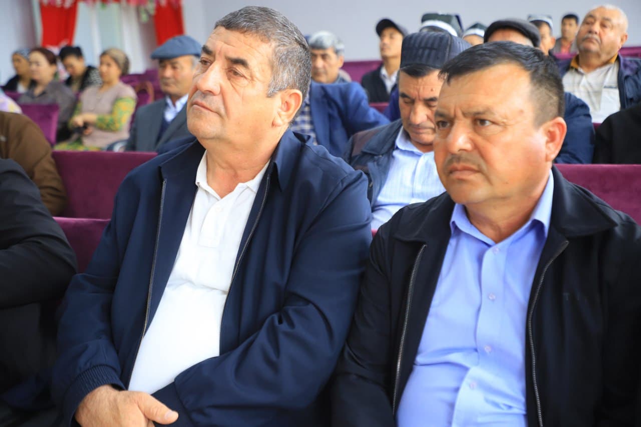 Vobkentda “Yagona Vatan, yagona xalq bo‘lib, yangi hayot va kelajak yaratamiz!” shiori ostida bayram shukuhi ostida ma'rifiy tadbir hamda konsert dasturi yuksak ruhda davom etmoqda