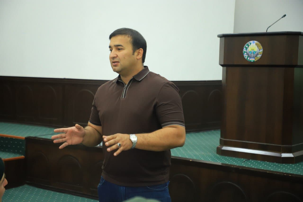 Yoshlar bandligi – ustuvor vazifa: Vobkentda ochiq muloqot amaliy natijalar bilan yakunlandi