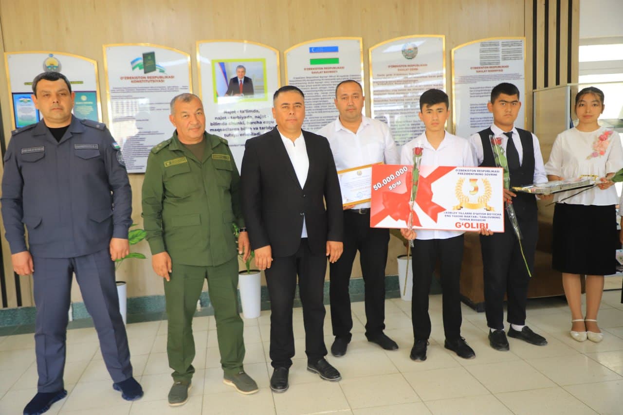 “Xorijiy tillarni o‘qitish bo‘yicha eng yaxshi maktab” tanlovining tuman bosqichi g'oliblari taqdirlandi