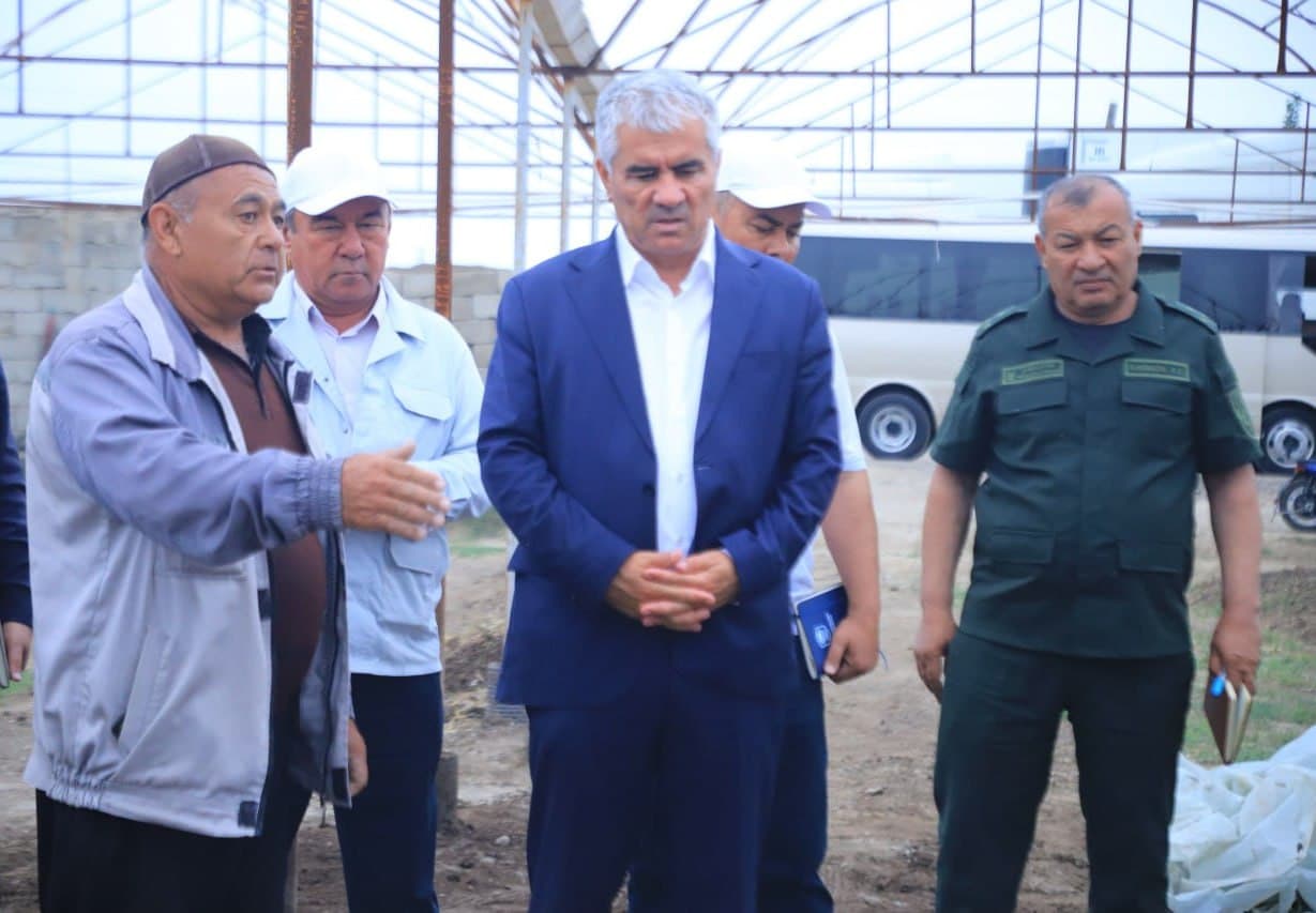 Viloyat hokimi Botir Zaripov Vobkent tumanida qishloq xo‘jaligida borayotgan agrotexnik tadbirlarni ko‘zdan kechirar ekan, Umar Rajabov xo‘jaligi faoliyatini ham borib ko‘rdi