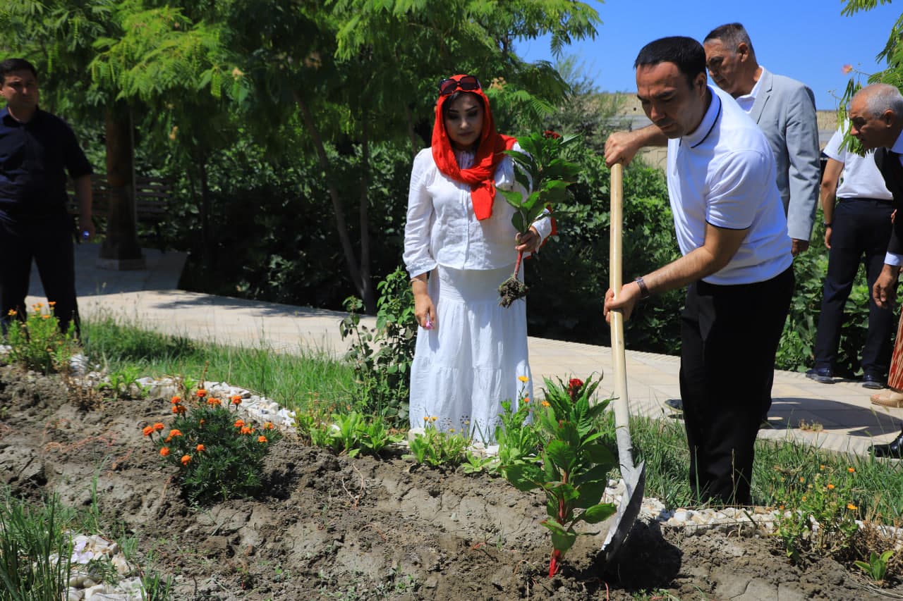 Vobkentda “MUSTAQILLIK TO‘YI” festivali ezgulik, ma’naviyat va bunyodkorlik ruhida davom etmoqda