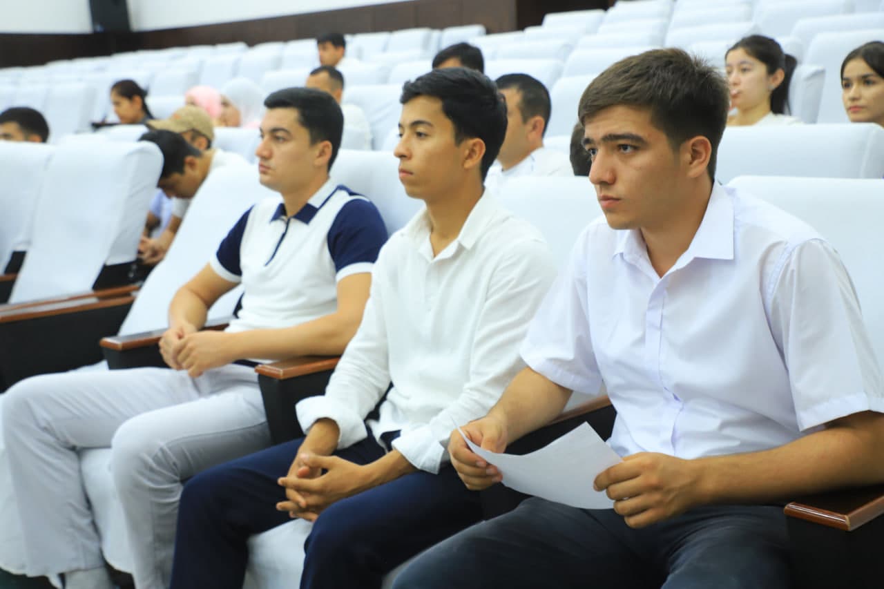 Yoshlar va tadbirkorlar bilan ochiq muloqot — imkoniyatlar va yangi tashabbuslar sari muhim qadam