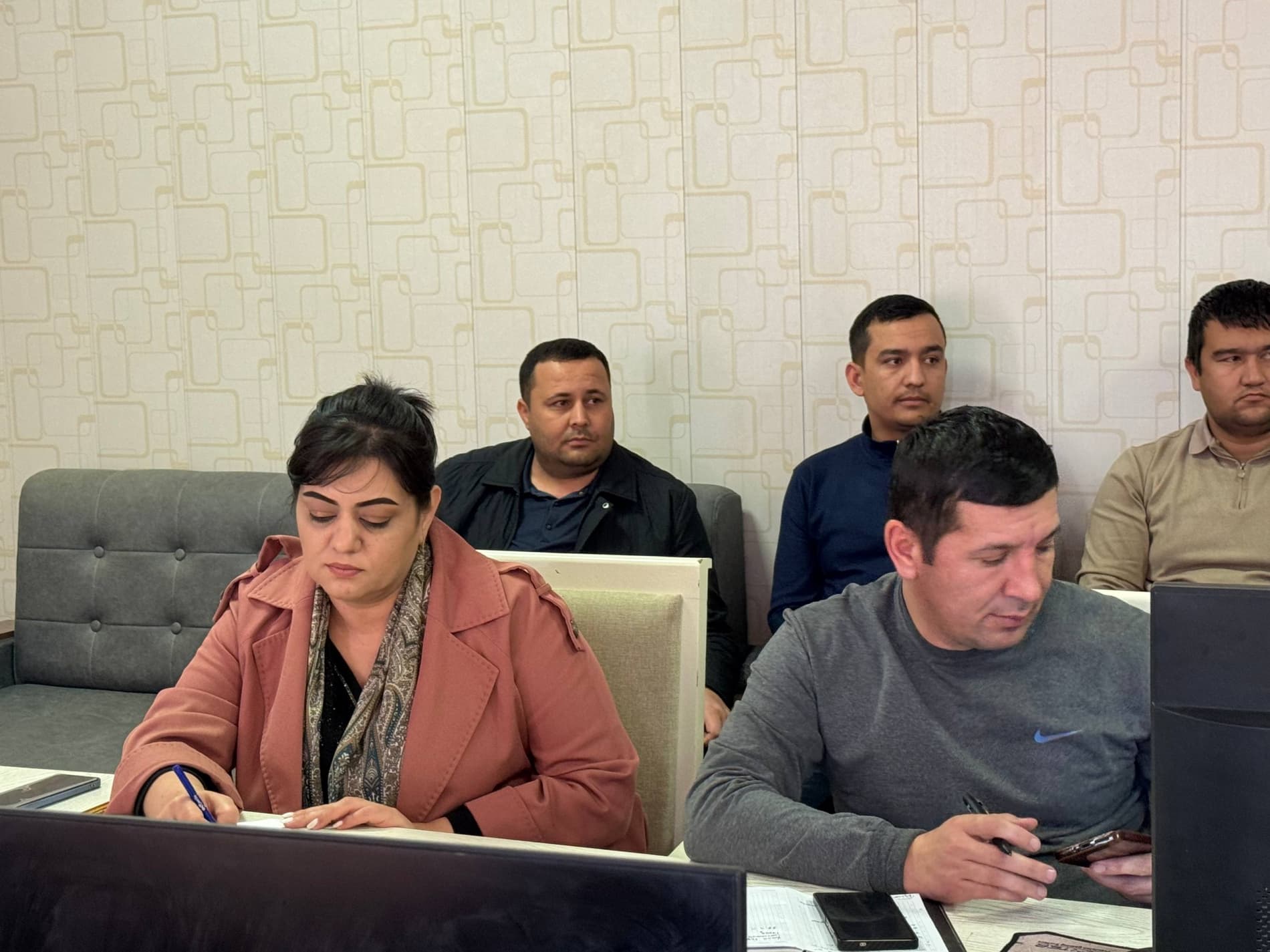 Aholi xonadoniga borib o‘rganish: aholini ro‘yxatga olishning ikkinchi bosqichi boshlandi