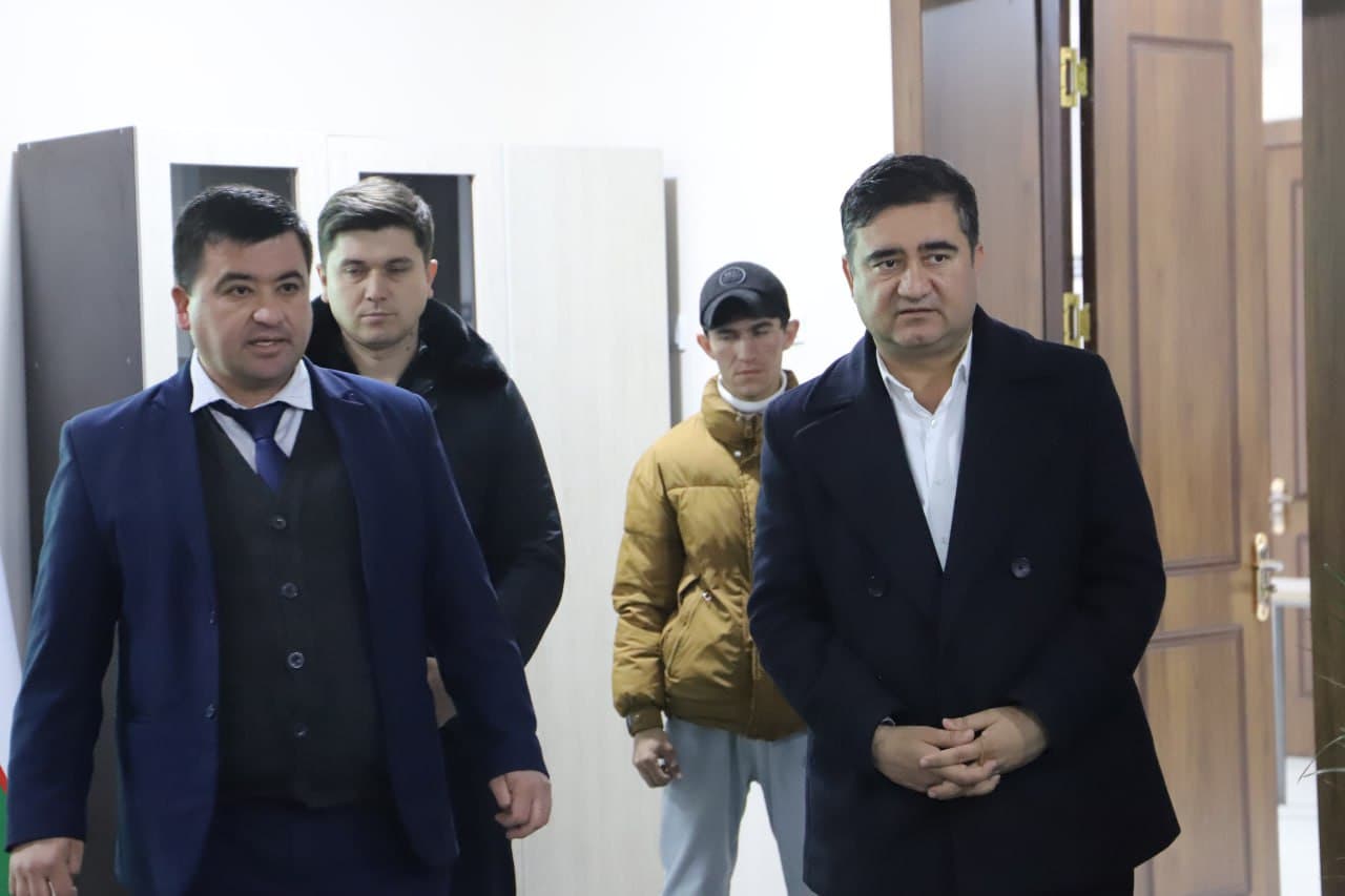 “Yoshlar kuni” doirasida Shofirkon tuman 2-son texnikumida startap va tadbirkorlik tashabbuslari qo‘llab-quvvatlandi