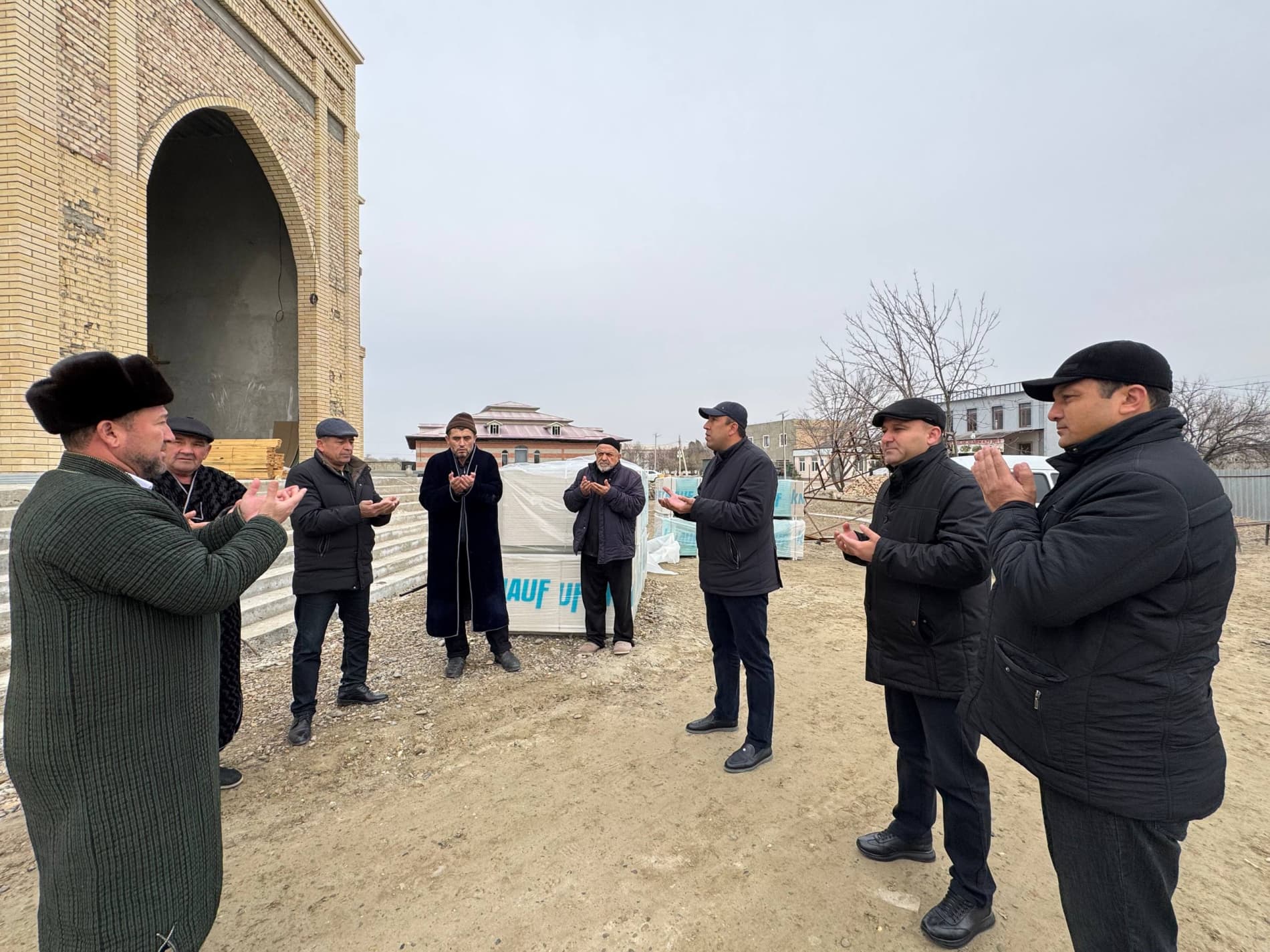 Shofirkon tumani: Hashar — birlik va ezgulik ramzi: Shofirkonda umumxalq xayriya hashari ko‘tarinki ruhda o‘tdi