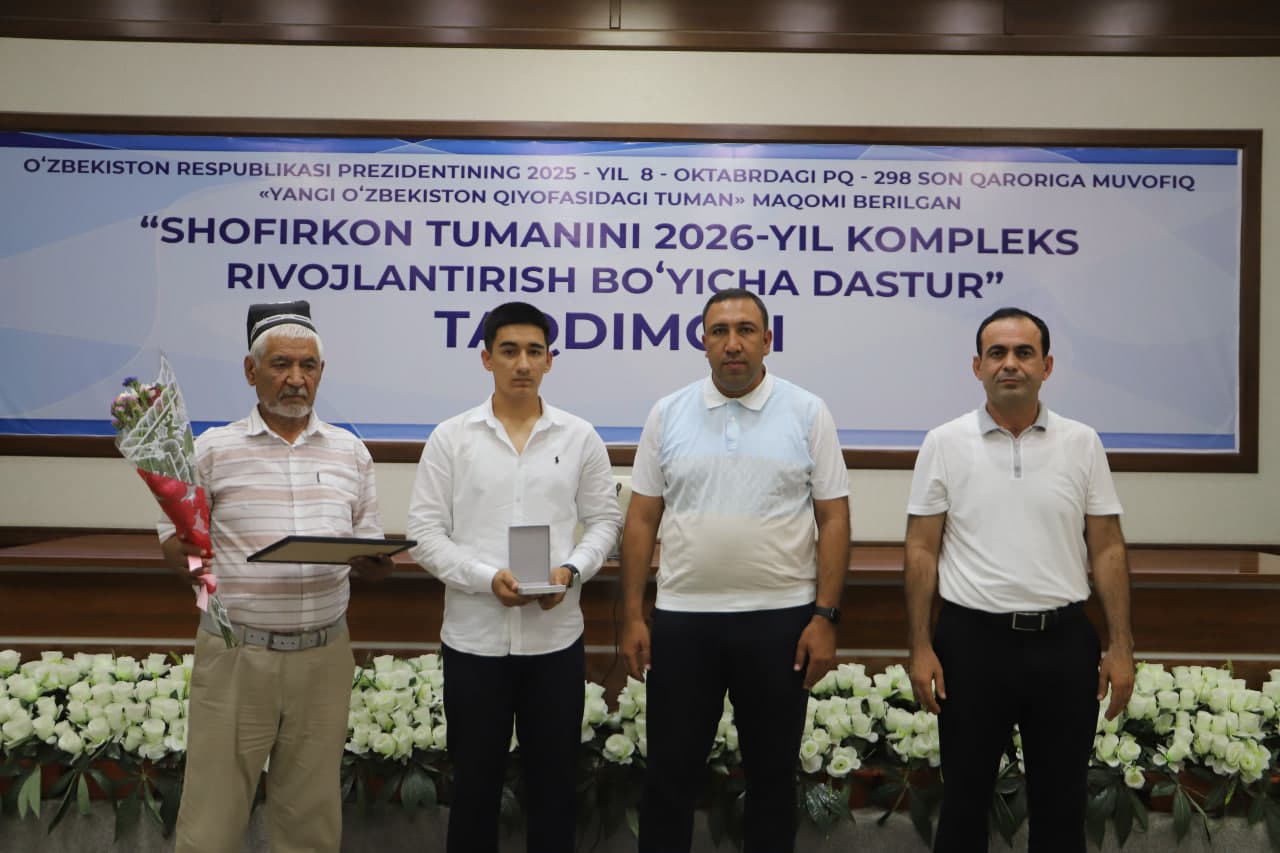 Shofirkon tumanida 39 nafar bitiruvchiga oltin va kumush medallar tantanali topshirildi