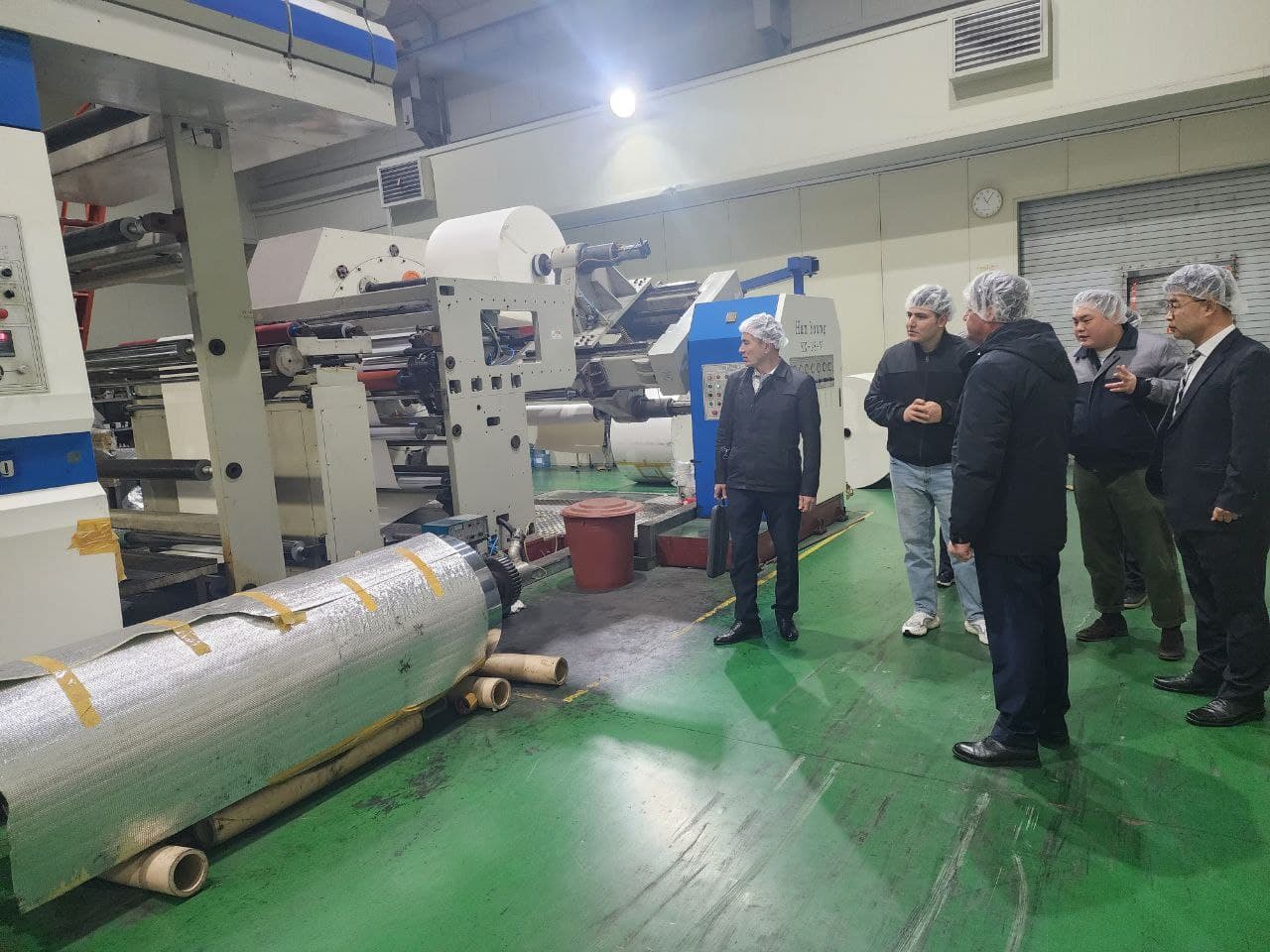 Qorako‘l tumani delegatsiyasi Janubiy Koreyada ishlab chiqarish korxonasi faoliyati bilan tanishdi