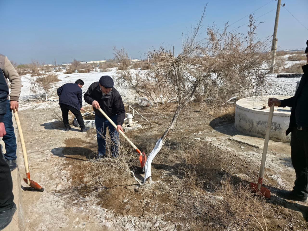 Qorako‘l tumani yoshlar yetakchilari umumxalq xayriya hashari doirasida faol ishtirok etmoqda