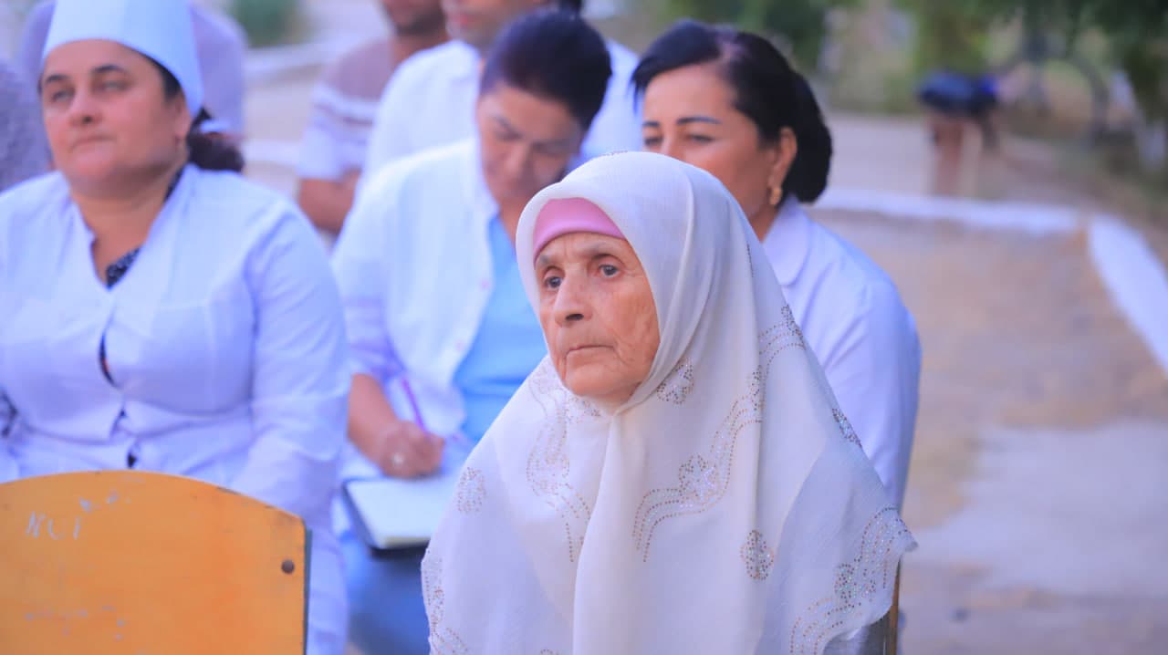 Do‘rman mahallasida ehtiyojmand oilalarni qo‘llab-quvvatlash masalalari muhokama qilindi