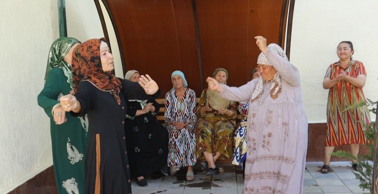 Kogon shahri nuroniylari Qorovulbozor tumanida mehmon bo‘ldi