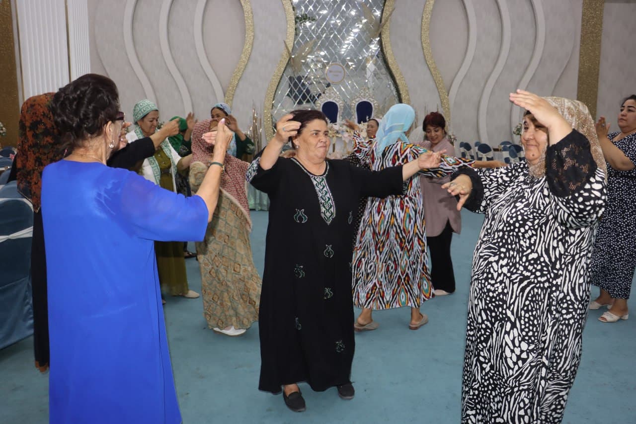 Kogon shahri nuroniylari Qorovulbozor tumanida mehmon bo‘ldi
