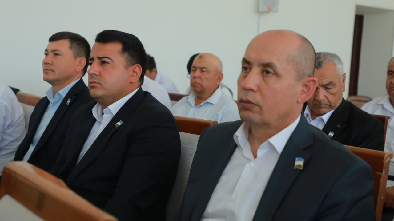 Xalq deputatlari Buxoro shahar kengashining navbatdagi sessiyasi bo'lib o'tdi