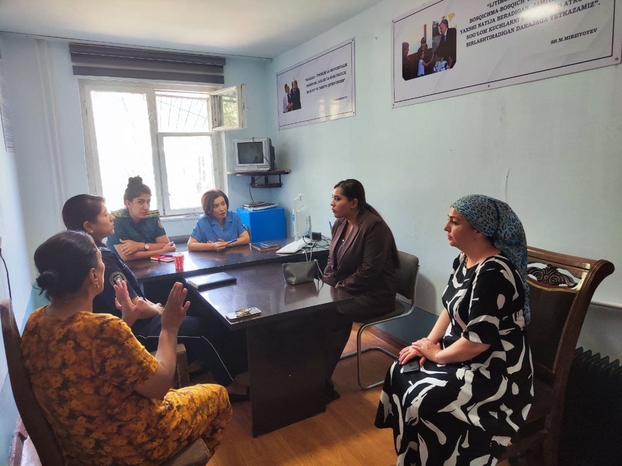 Низоли оилалар билан очиқ мулоқот ўтказилди