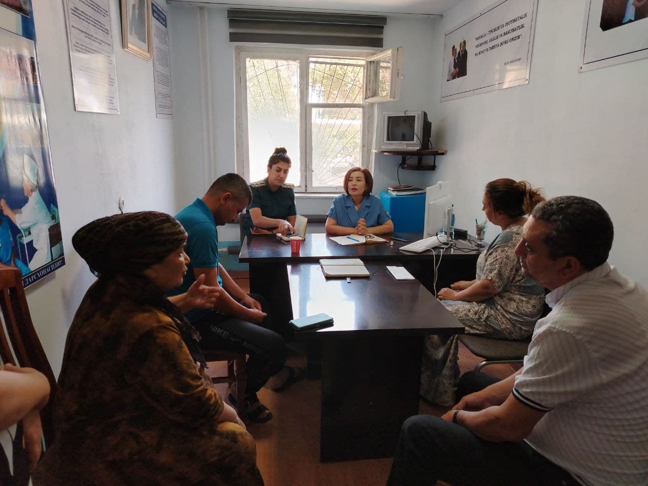 Низоли оилалар билан очиқ мулоқот ўтказилди