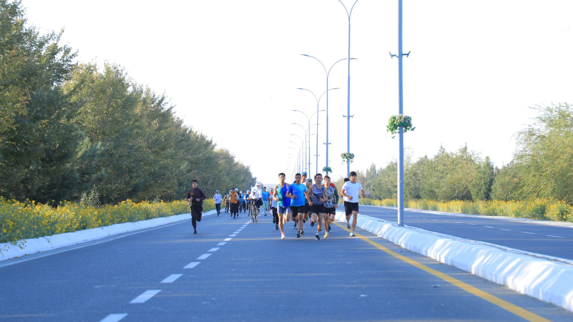 Бухорода “Янги нафас” умумхалқ югуриш ҳаракати доирасидаги оммавий марафон бўлиб ўтди