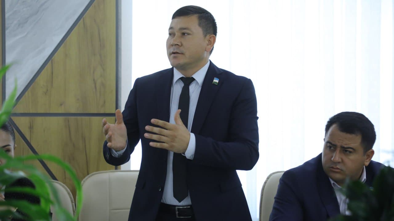 Халқ депутатлари Бухоро шаҳар Кенгашининг навбатдаги сессияси бўлиб ўтди