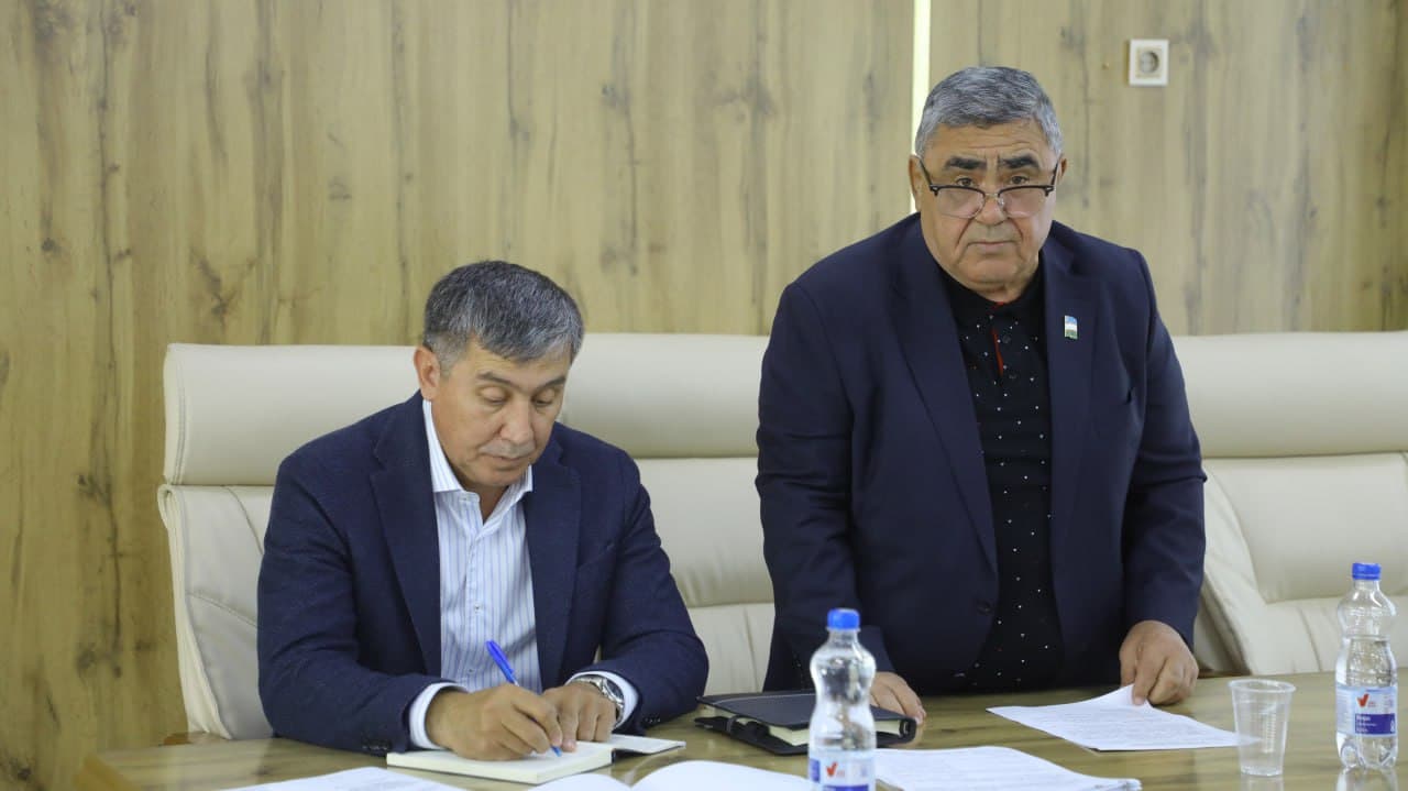 Халқ депутатлари Бухоро шаҳар Кенгашининг навбатдаги сессияси бўлиб ўтди