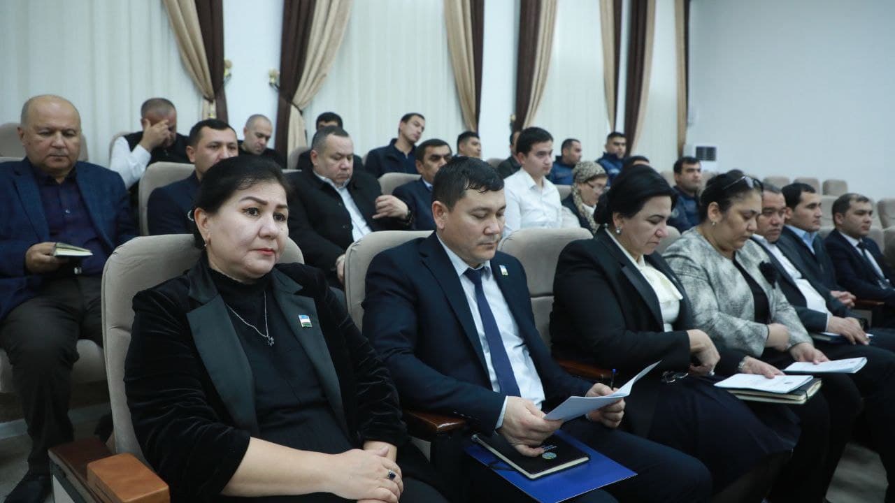 Халқ депутатлари Бухоро шаҳар кенгашининг навбатдаги сессияси бўлиб ўтди