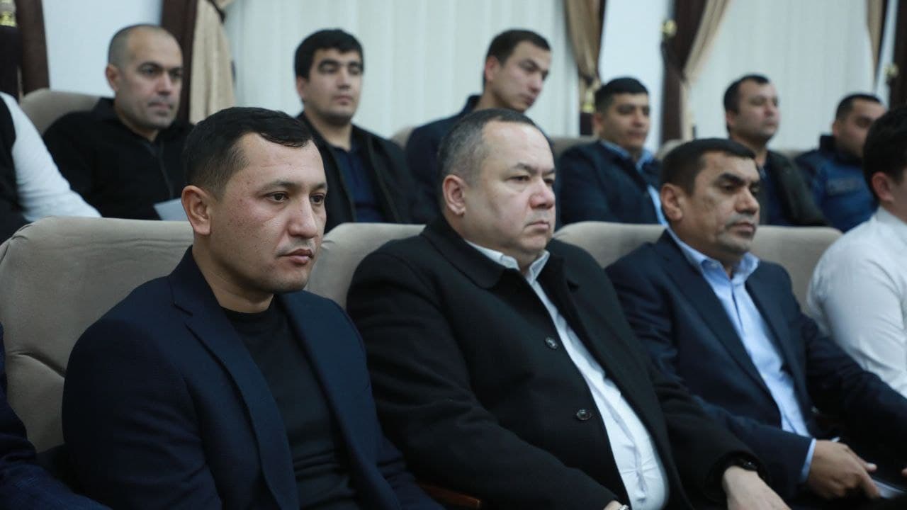 Халқ депутатлари Бухоро шаҳар кенгашининг навбатдаги сессияси бўлиб ўтди