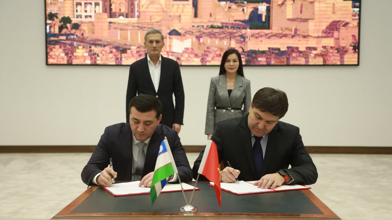 Бухоро шаҳрида янги шаҳарсозлик стандартини жорий этишда муҳим инвестицион шартнома имзоланди