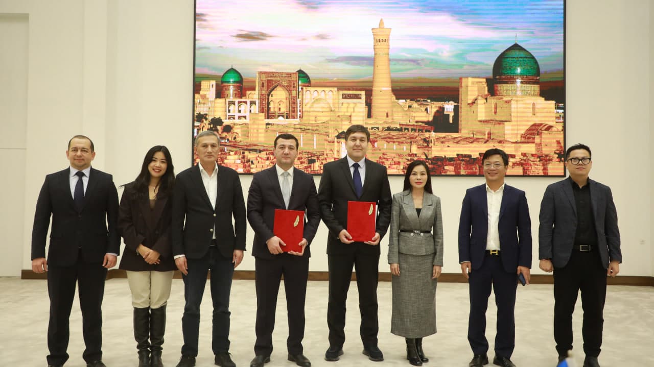 Бухоро шаҳрида янги шаҳарсозлик стандартини жорий этишда муҳим инвестицион шартнома имзоланди