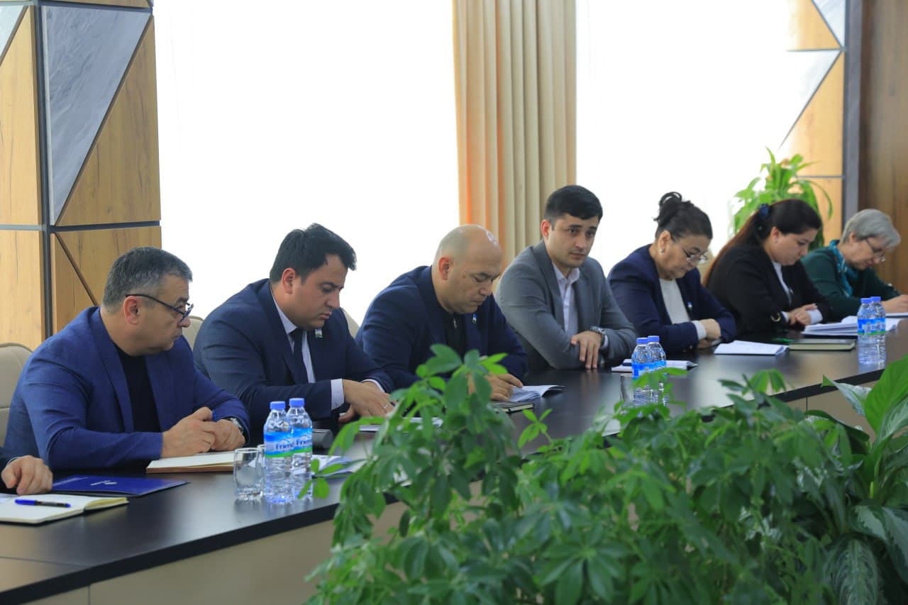 Халқ депутатлари Бухоро шаҳар Кенгашининг навбатдаги сессияси бўлиб ўтди