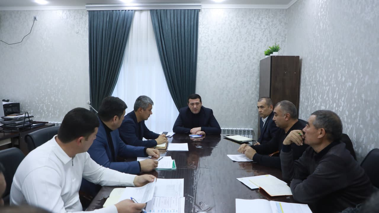 Қурбон Турсунов техникум раҳбарлари билан учрашди